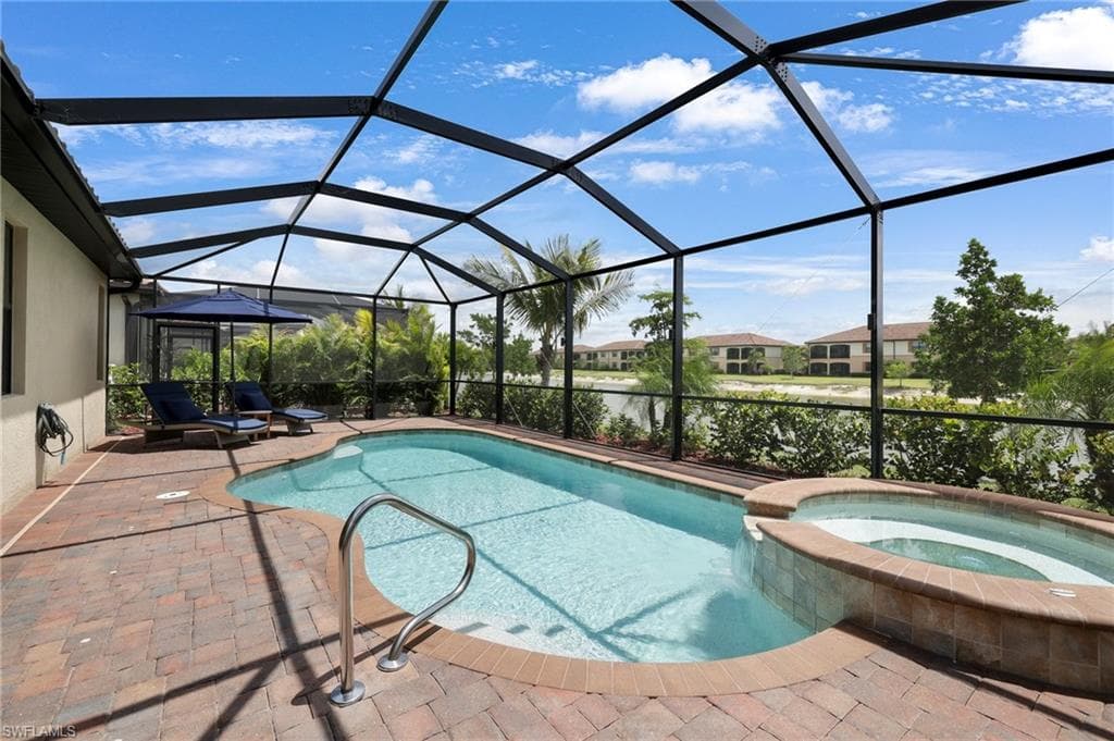 28075 Foxrock CT BONITA SPRINGS, FL 34135