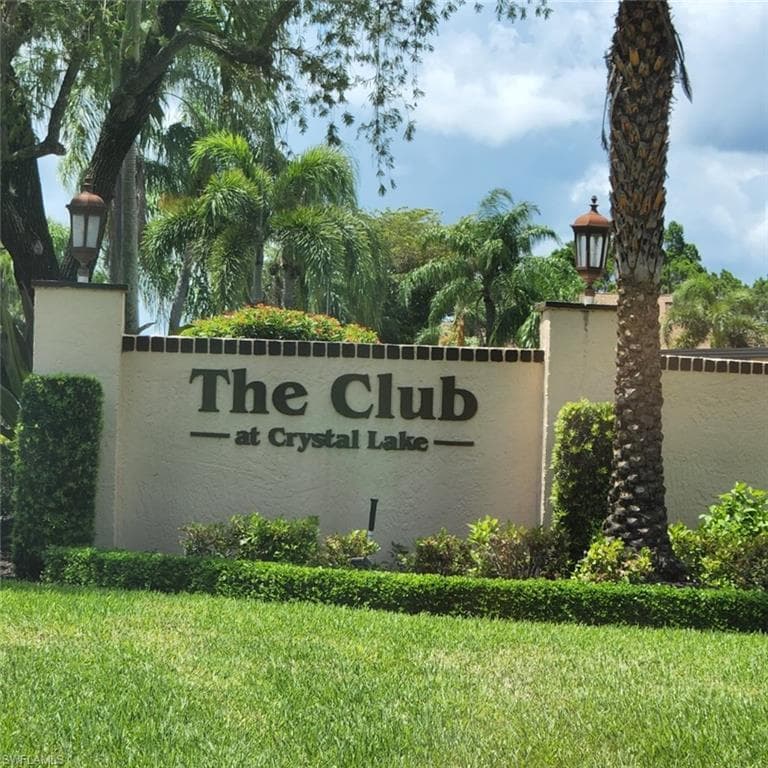 8430 Charter Club CIR 10 FORT MYERS, FL 33919