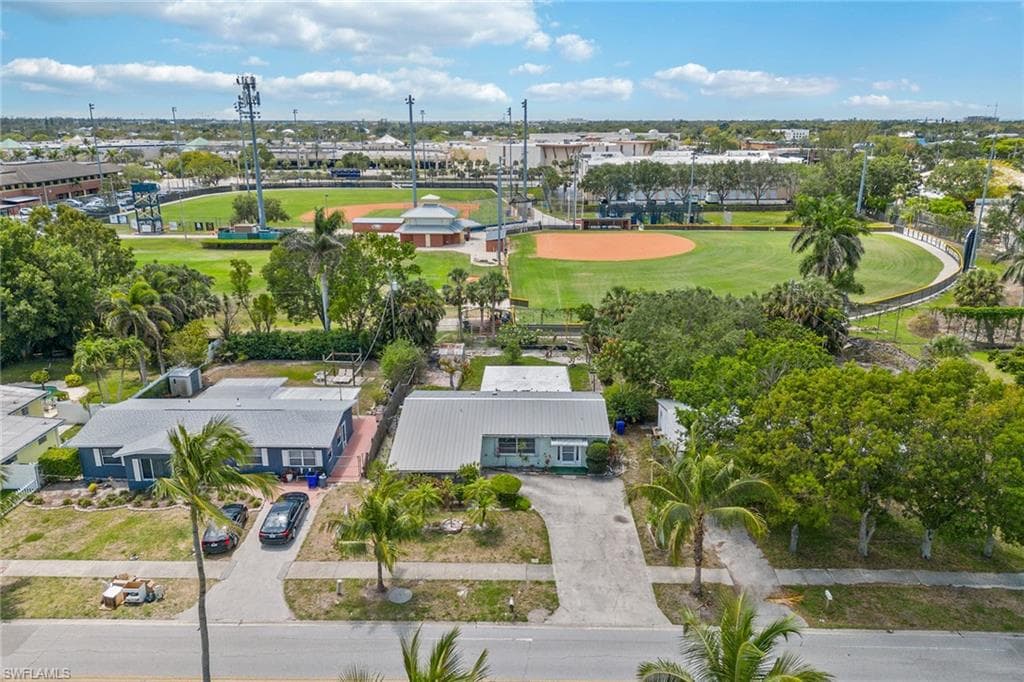 1030 22nd AVE N NAPLES, FL 34103