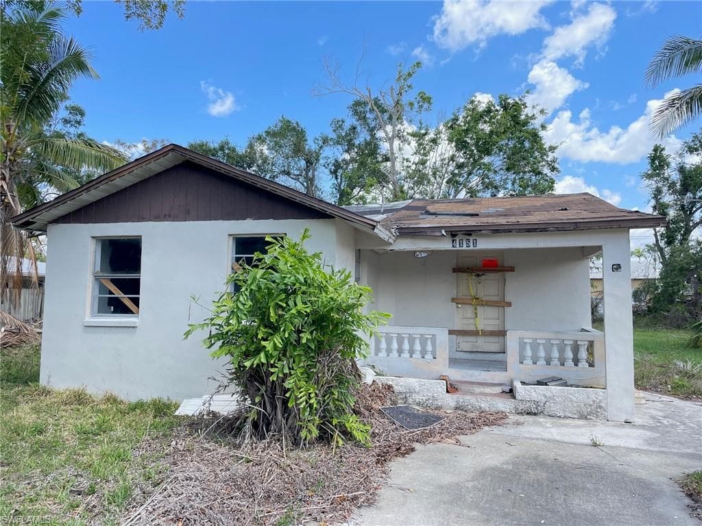 4151 Desoto AVE FORT MYERS, FL 33916