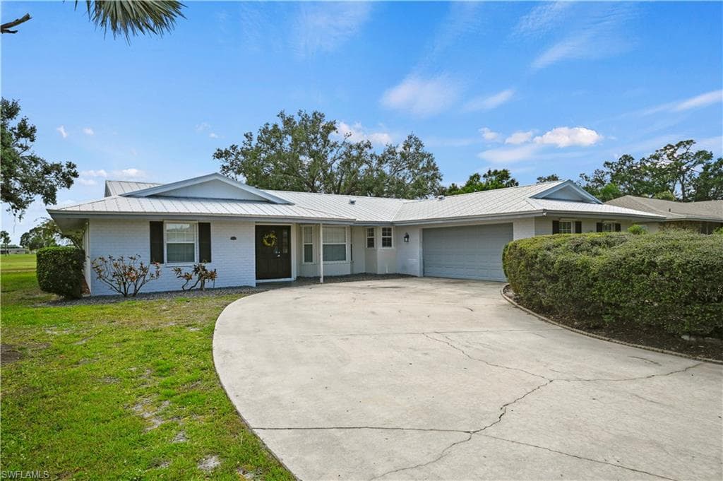 5365 Chippendale CIR E FORT MYERS, FL 33919