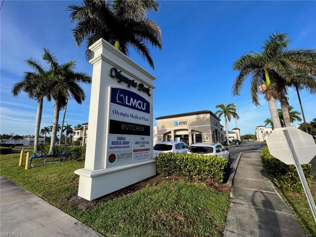 2400 Vanderbilt Beach RD 100 NAPLES, FL 34109