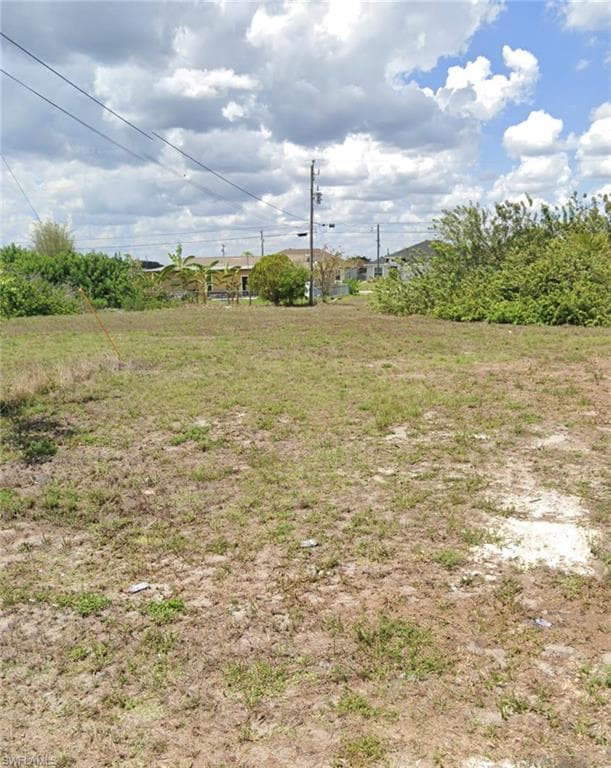 1333 NE 15th TER CAPE CORAL, FL 33909