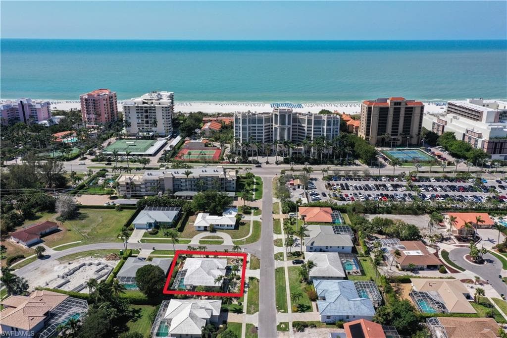 939 Spruce AVE MARCO ISLAND, FL 34145