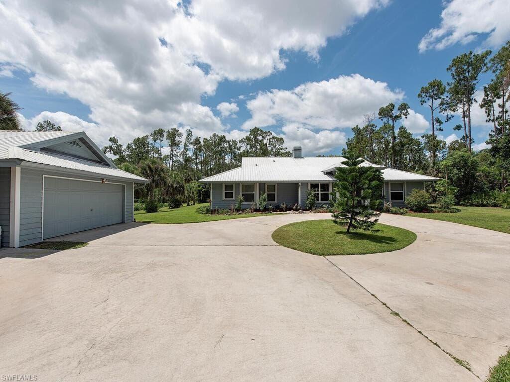 6200 Shady Oaks LN NAPLES, FL 34119
