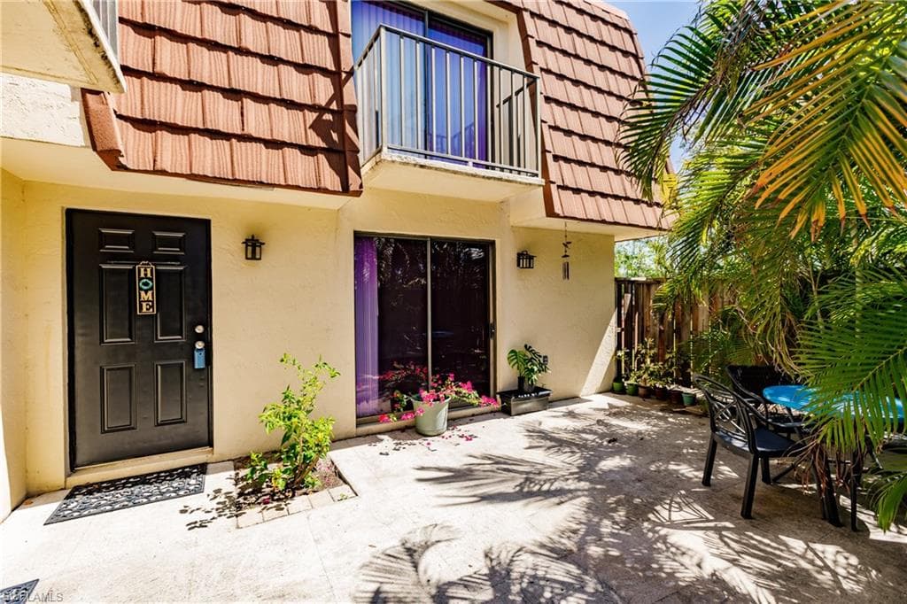 5212 Cedarbend DR 4 FORT MYERS, FL 33919