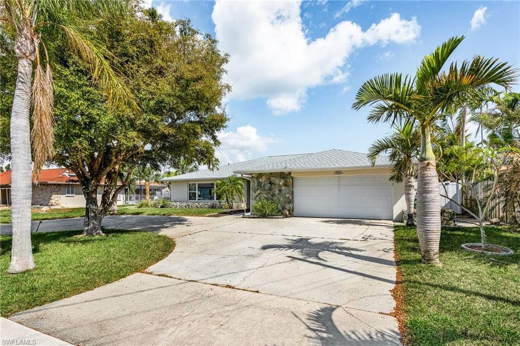 3812 SE 7th AVE CAPE CORAL, FL 33904