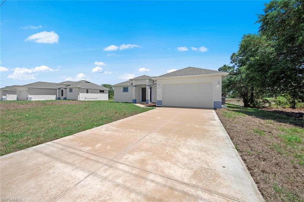 371 Ranier AVE LEHIGH ACRES, FL 33974
