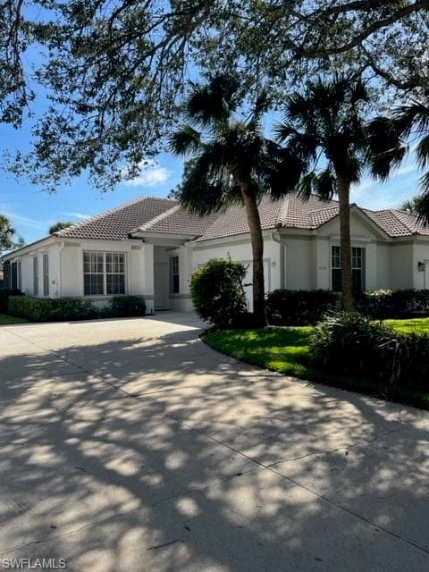 6450 Birchwood CT NAPLES, FL 34109
