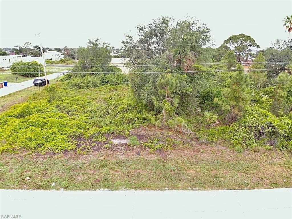 4000 28th ST SW LEHIGH ACRES, FL 33976
