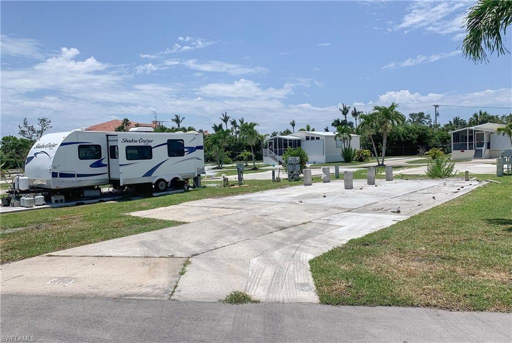 19681 Summerlin RD 661 FORT MYERS, FL 33908