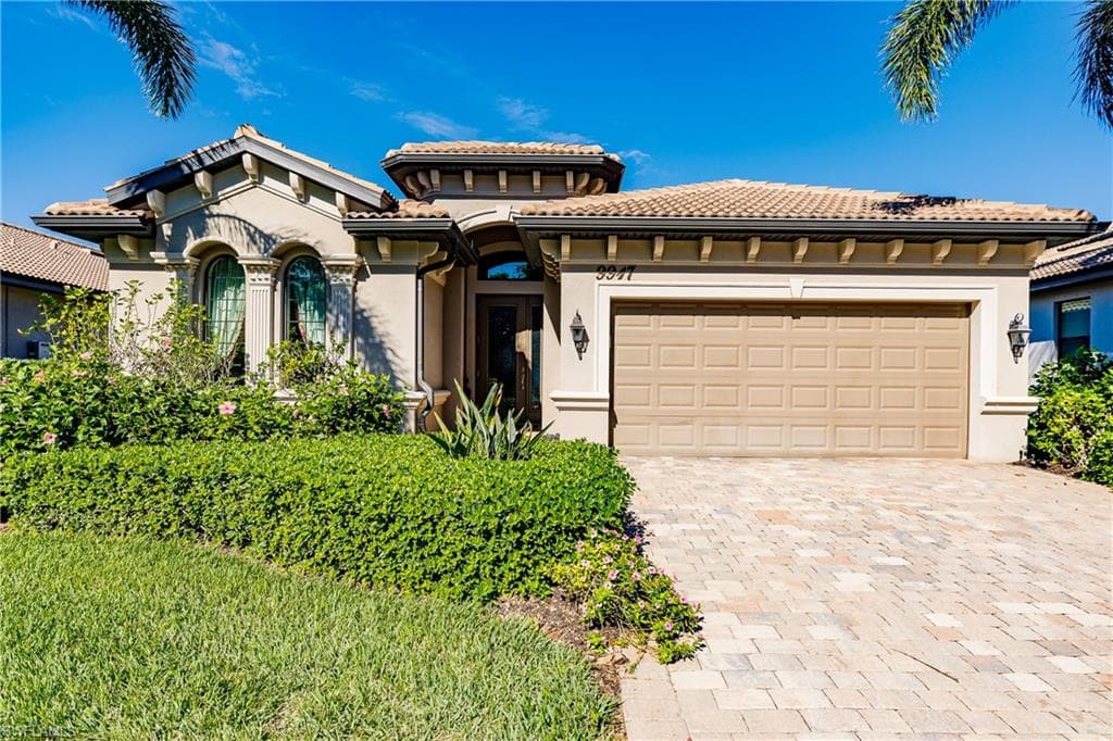 9917 Alhambra LN BONITA SPRINGS, FL 34135
