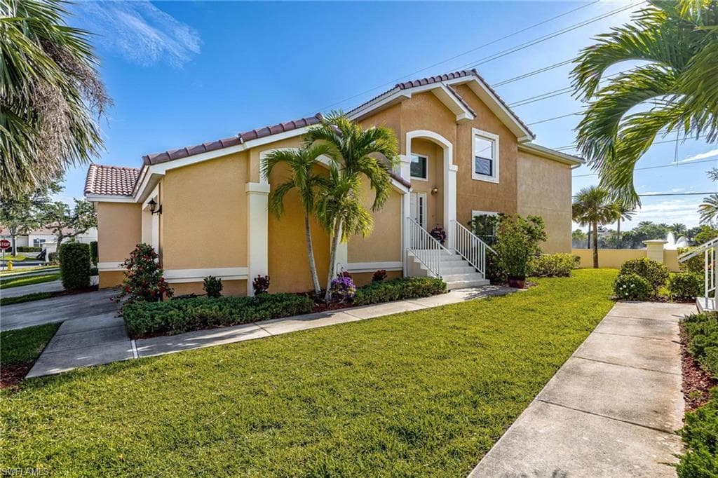 11801 Bayport LN 101 FORT MYERS, FL 33908