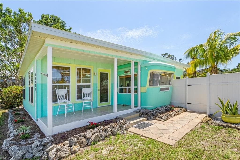 14271 Stringfellow RD BOKEELIA, FL 33922