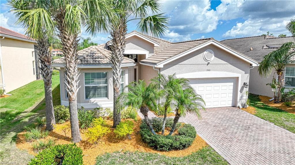 11303 Sparkleberry DR FORT MYERS, FL 33913