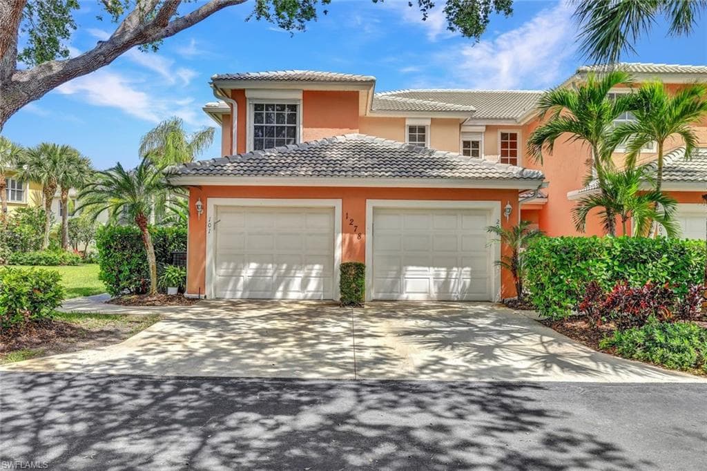 1278 Sweetwater LN 201 NAPLES, FL 34110