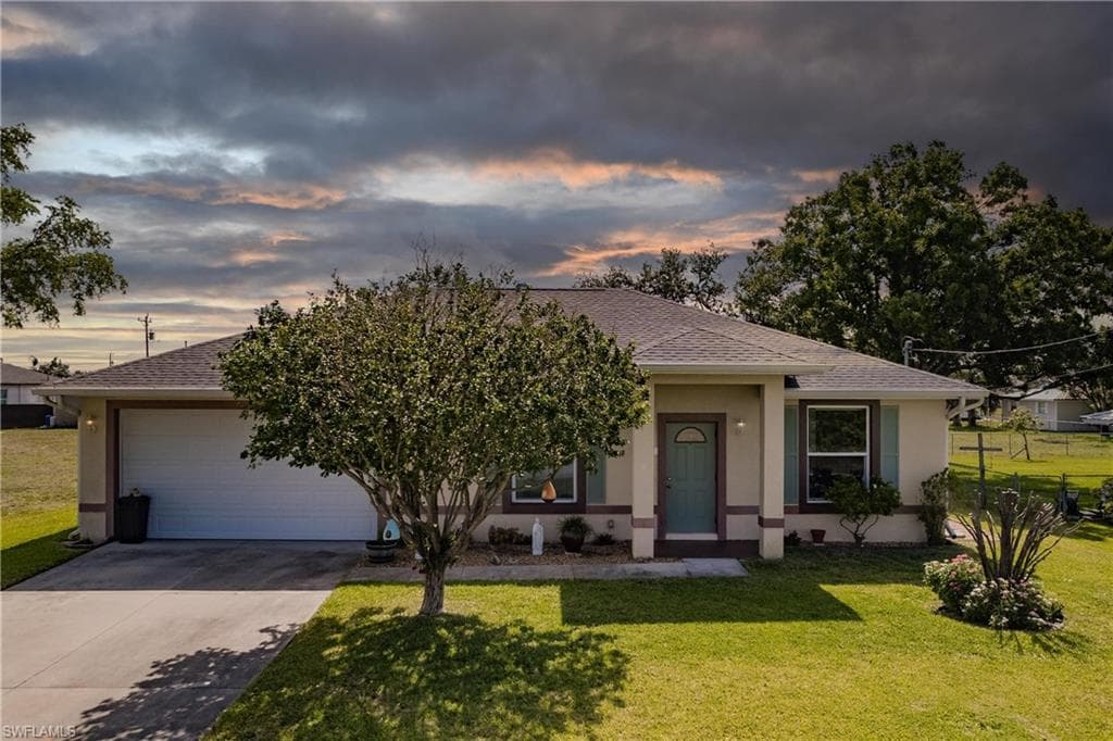 925 NE 1st PL CAPE CORAL, FL 33909