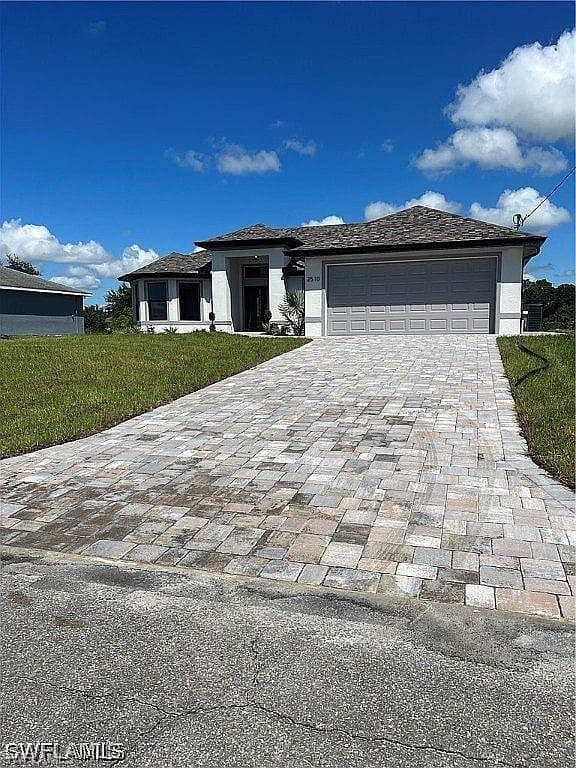 2604 21st ST W LEHIGH ACRES, FL 33971