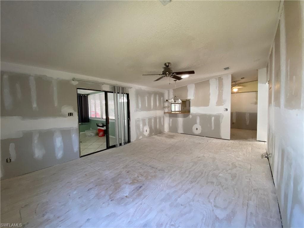 14503 Nathan Hale LN NORTH FORT MYERS, FL 33917