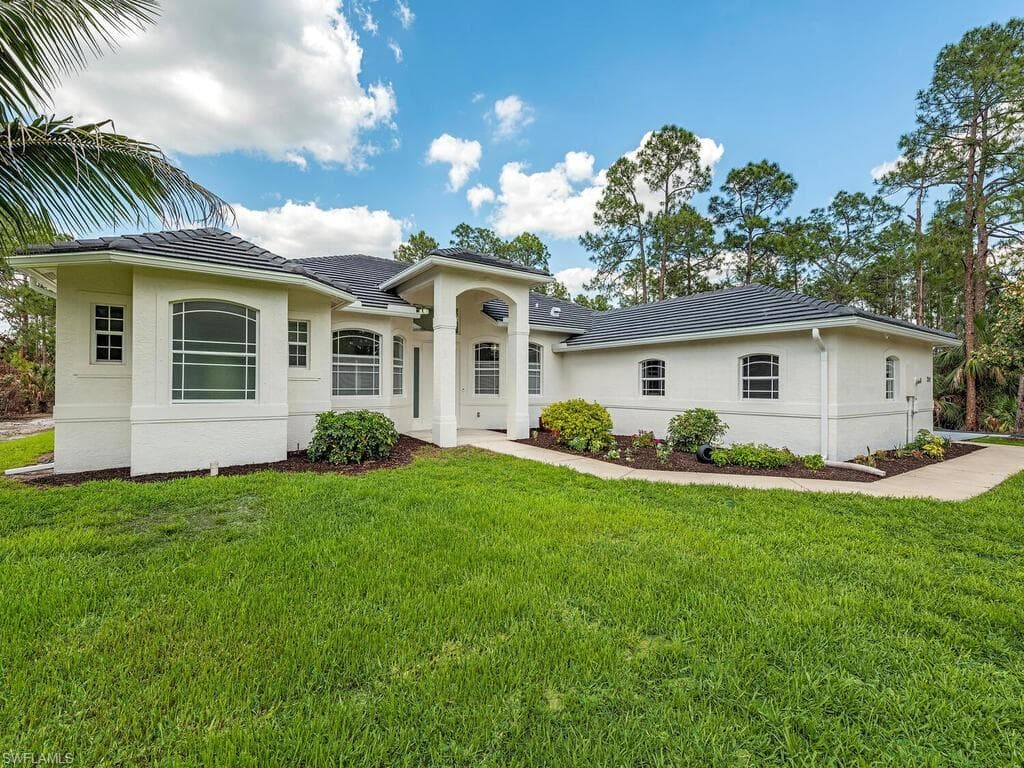 241 24th AVE NE NAPLES, FL 34120