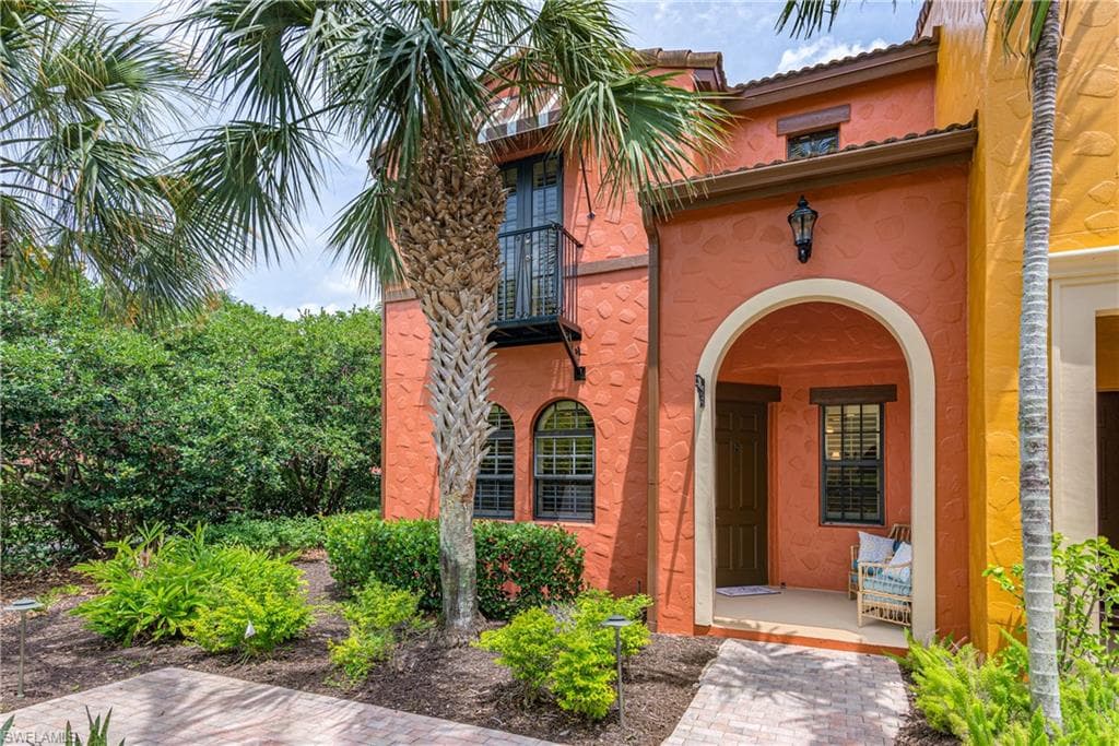 8975 Malibu ST 1305 NAPLES, FL 34113