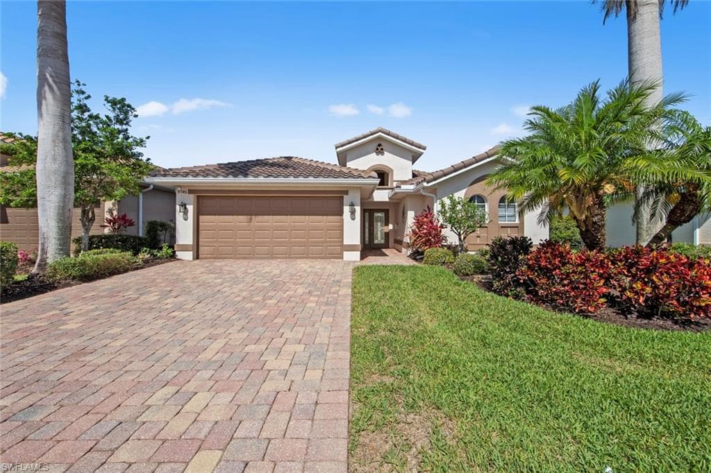 9046 Astonia WAY ESTERO, FL 33967