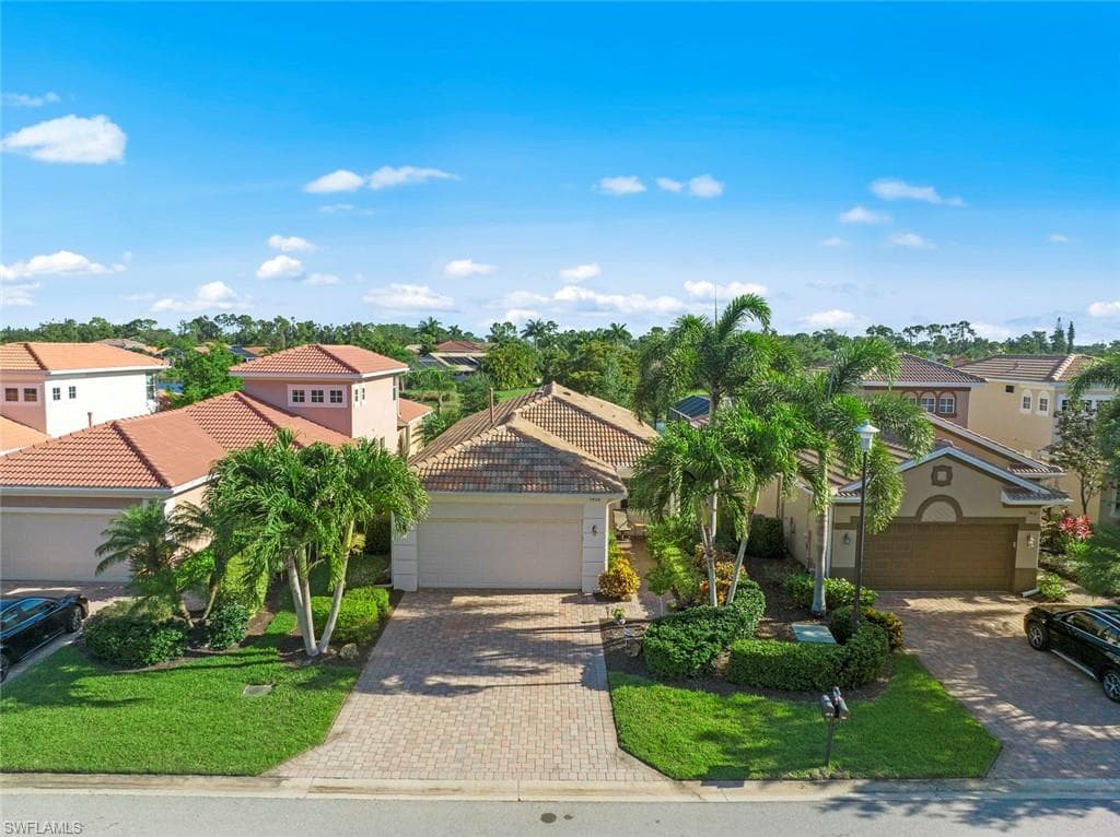 9408 La Bianco ST ESTERO, FL 33967