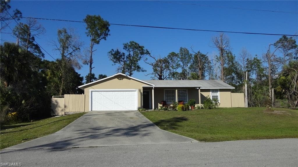 2710 Rena LN LEHIGH ACRES, FL 33971