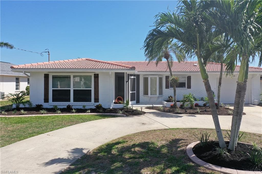 138 SW 51st TER CAPE CORAL, FL 33914