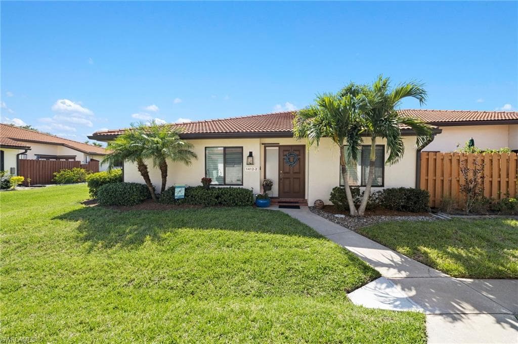1412 Park Shore CIR 2 FORT MYERS, FL 33901