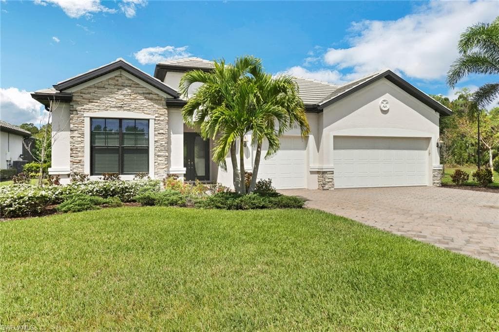 2387 Grenadines WAY NAPLES, FL 34120