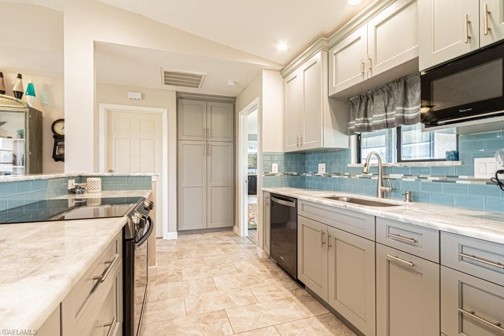 1204 NW 13th AVE CAPE CORAL, FL 33993