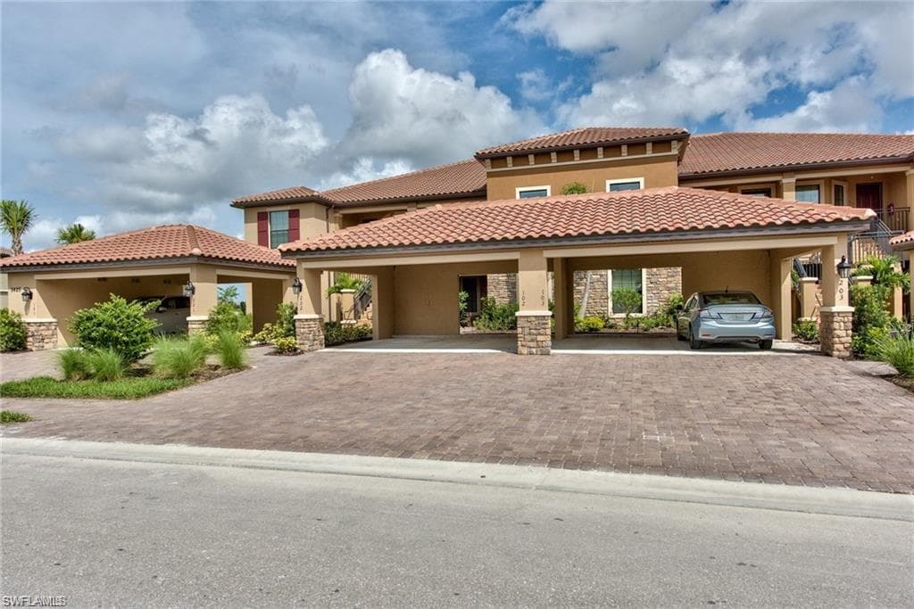 9425 Benvenuto CT 6-102 NAPLES, FL 34119