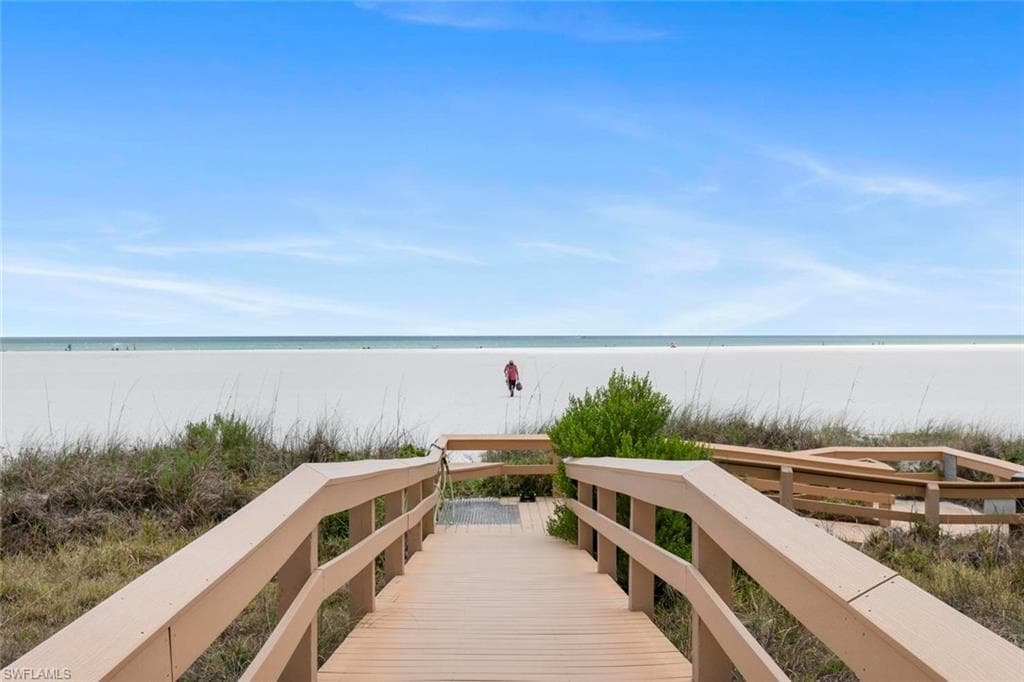 180 Seaview CT 712 MARCO ISLAND, FL 34145