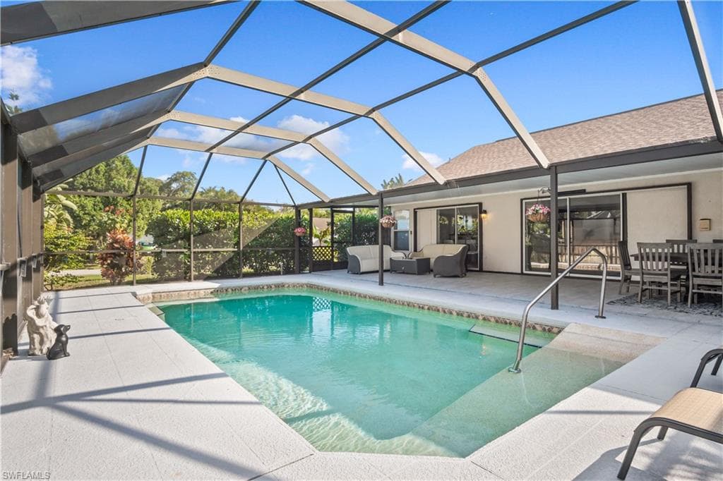 101 Sharwood DR NAPLES, FL 34110