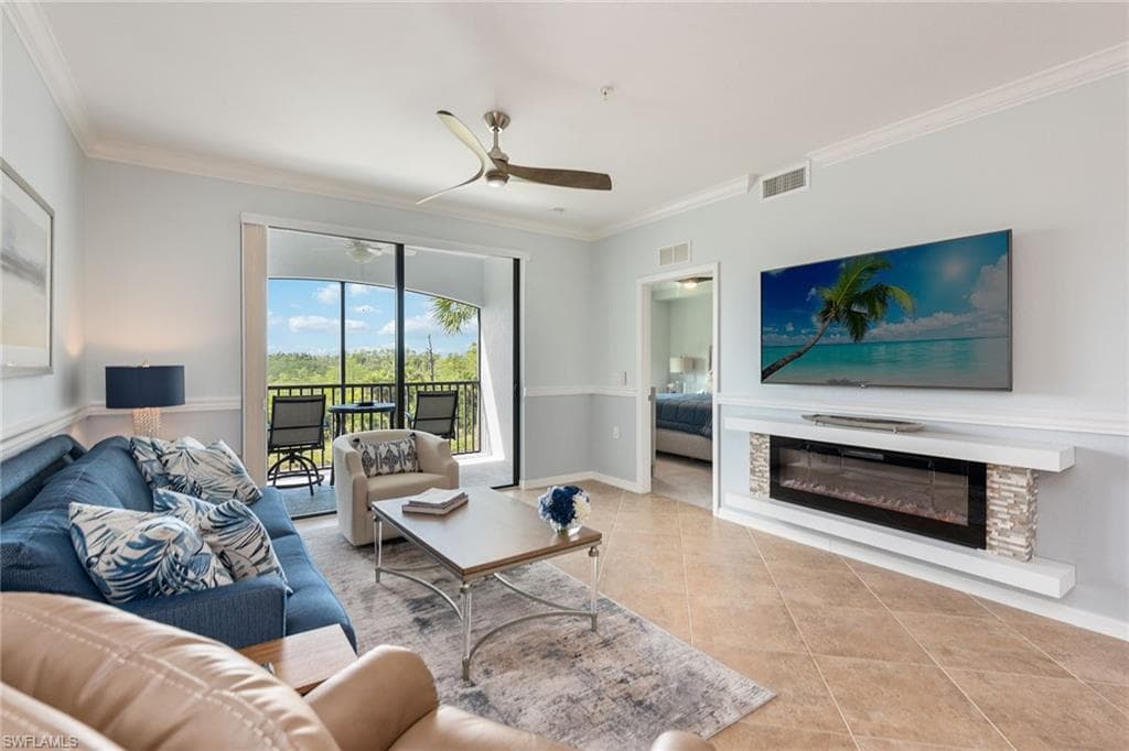 9816 Giaveno CIR 1334 NAPLES, FL 34113