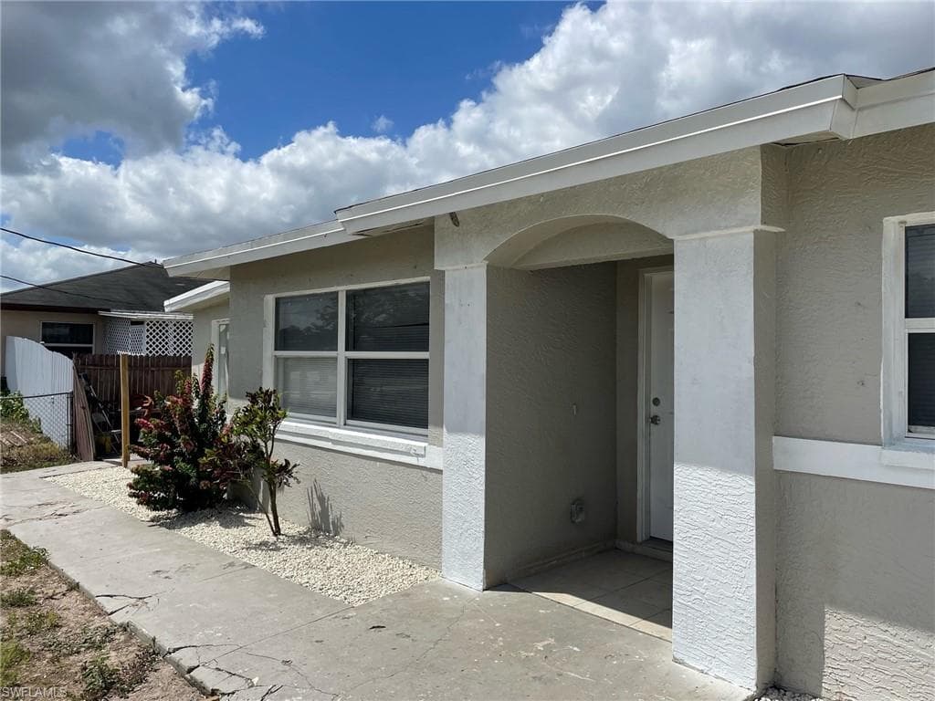 1248 Columbus BLVD A FORT MYERS, FL 33913