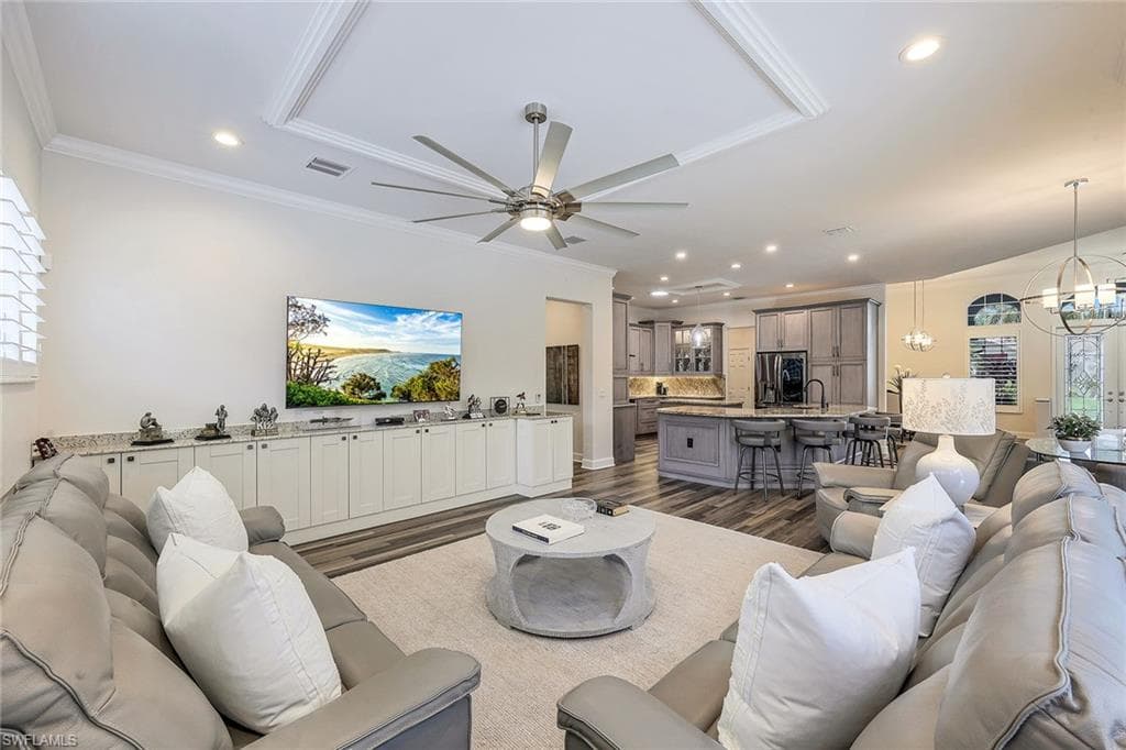8392 Northhampton CT NAPLES, FL 34120