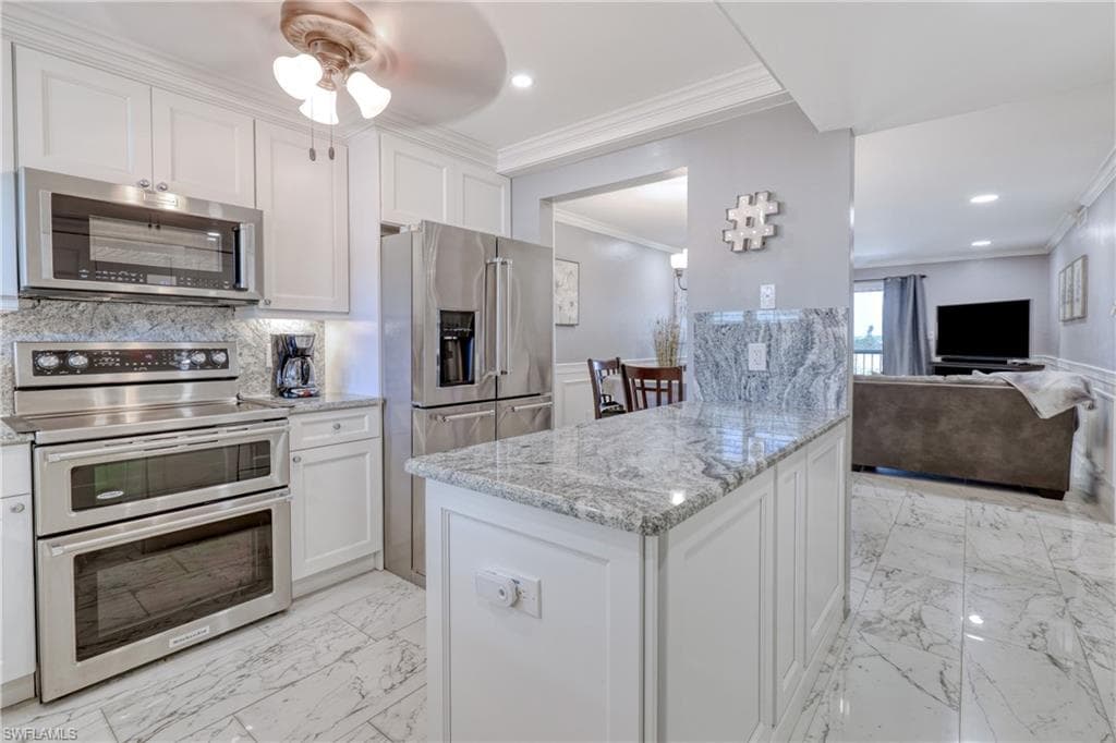 2121 Collier AVE 412 FORT MYERS, FL 33901