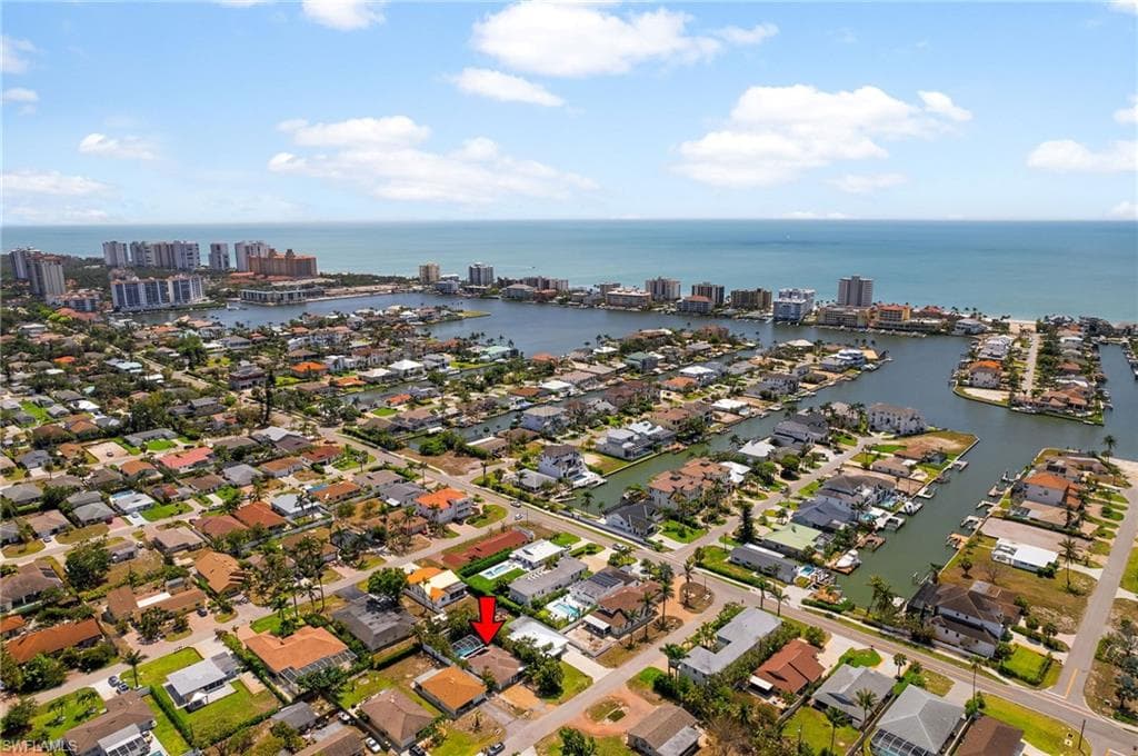 516 101st AVE N NAPLES, FL 34108