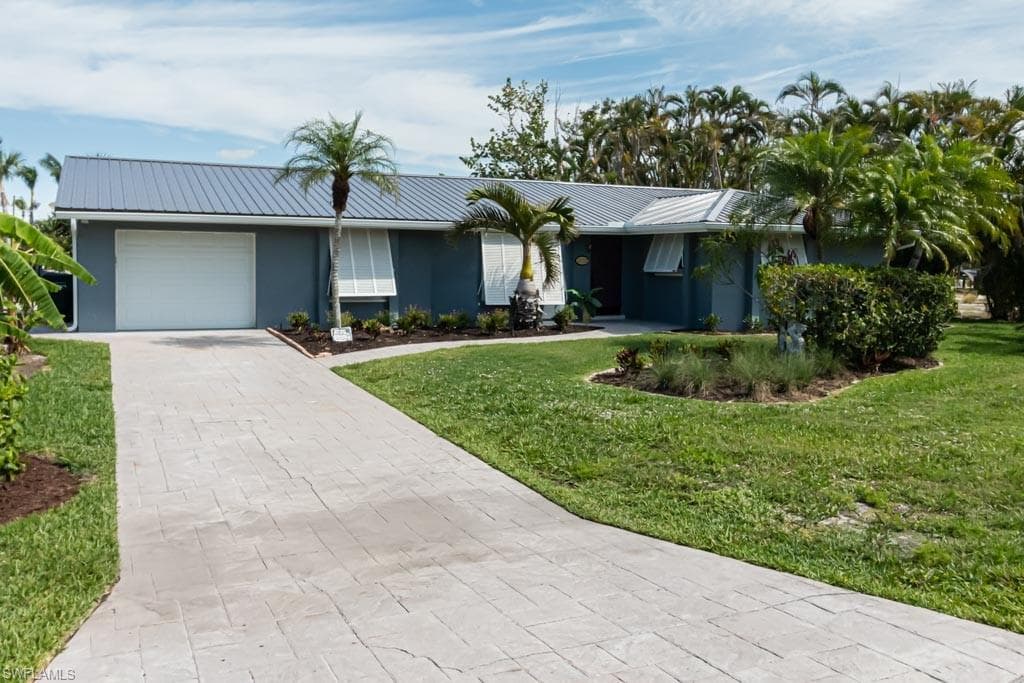 12722 Chatham DR FORT MYERS, FL 33908