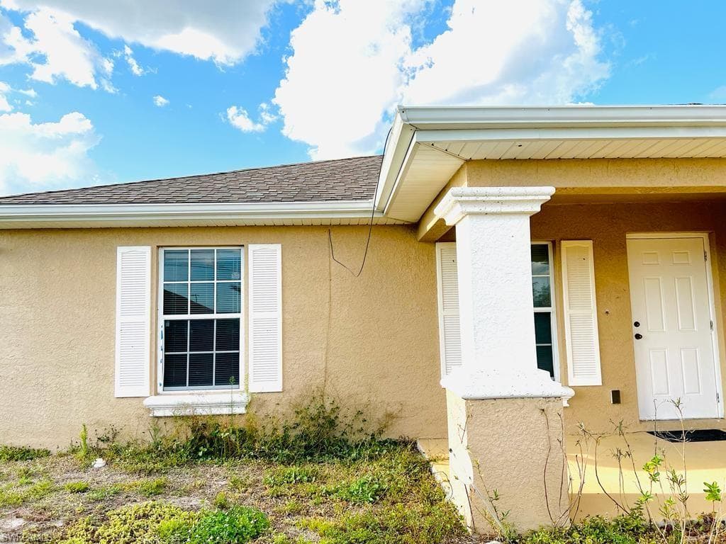 3218 20th ST SW LEHIGH ACRES, FL 33976