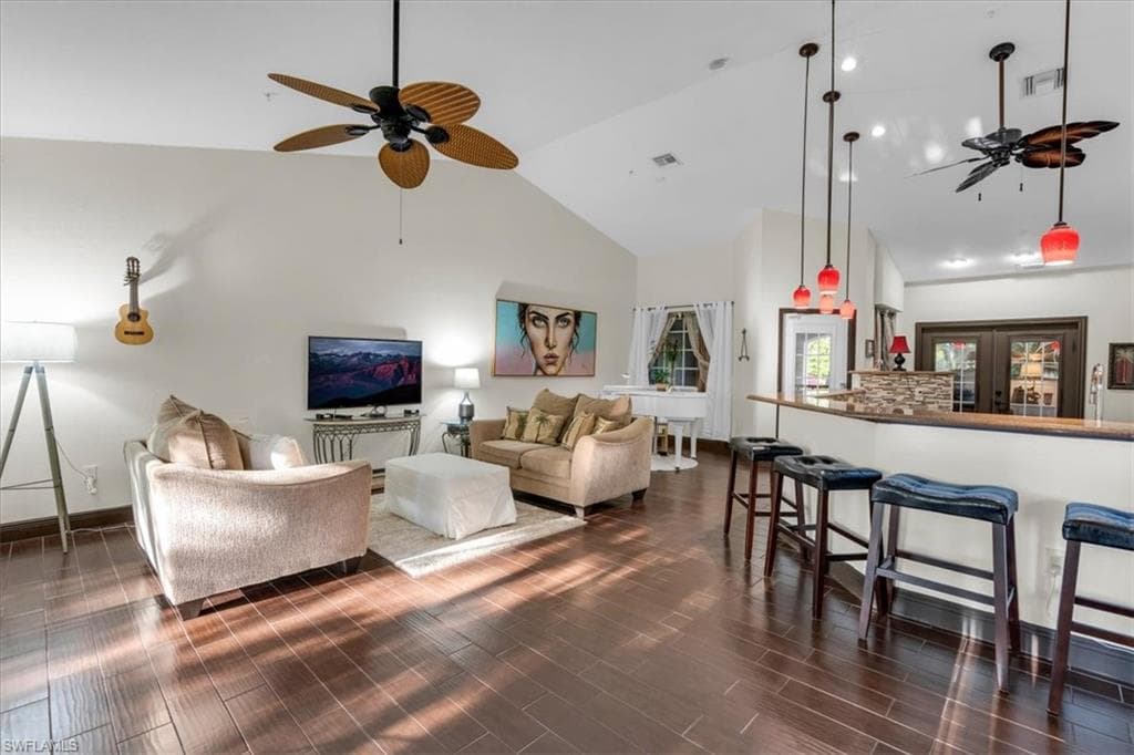 8085 Celeste DR 824 NAPLES, FL 34113