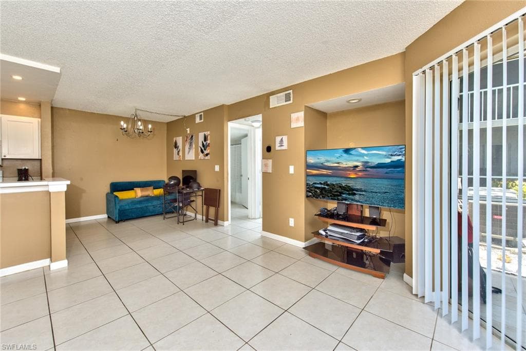 150 Santa Clara DR 150-5 NAPLES, FL 34104