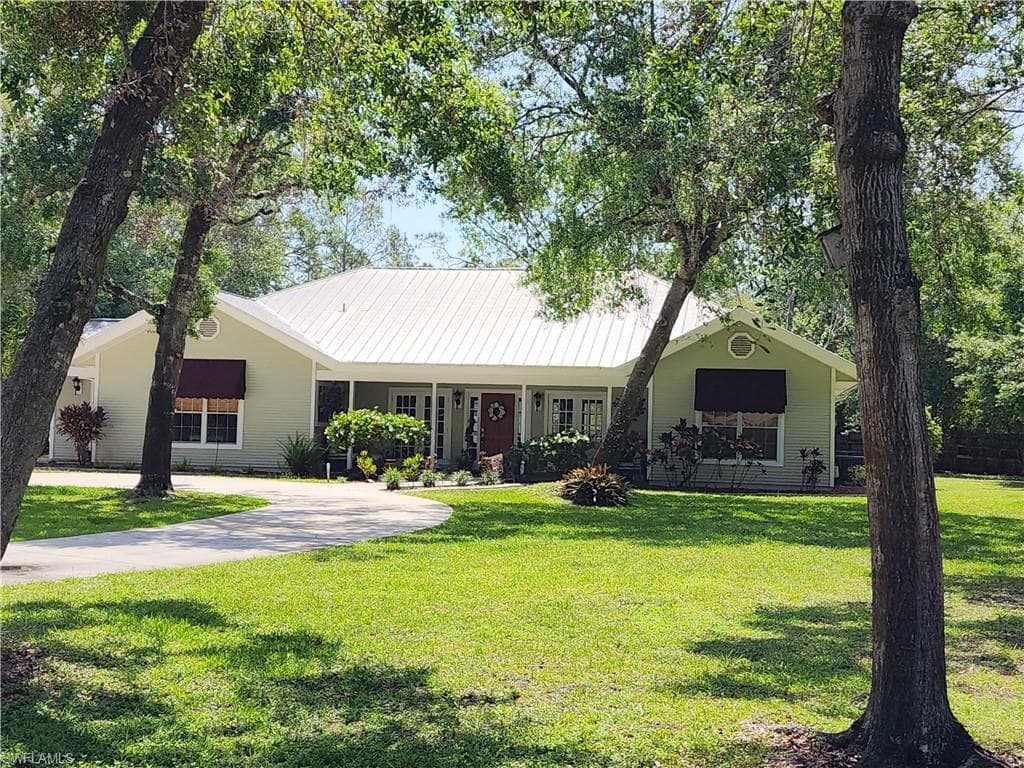 18400 Telegraph Creek LN ALVA, FL 33920