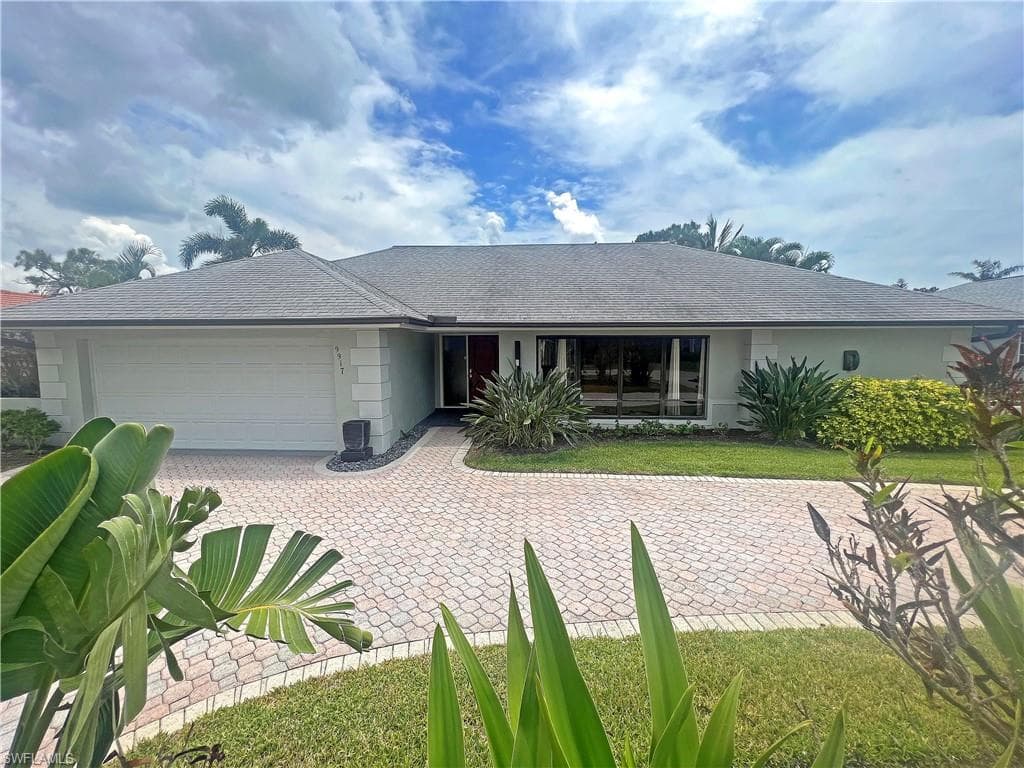 9917 Ortega LN BONITA SPRINGS, FL 34135