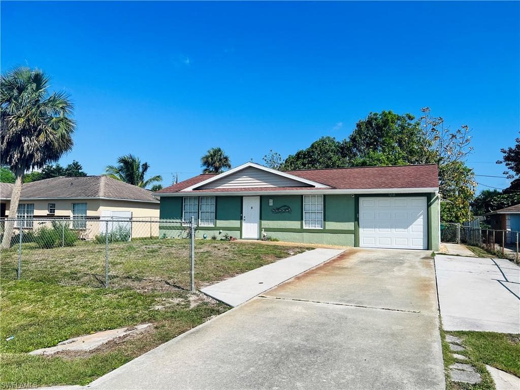 5238 Trammel ST SE NAPLES, FL 34113