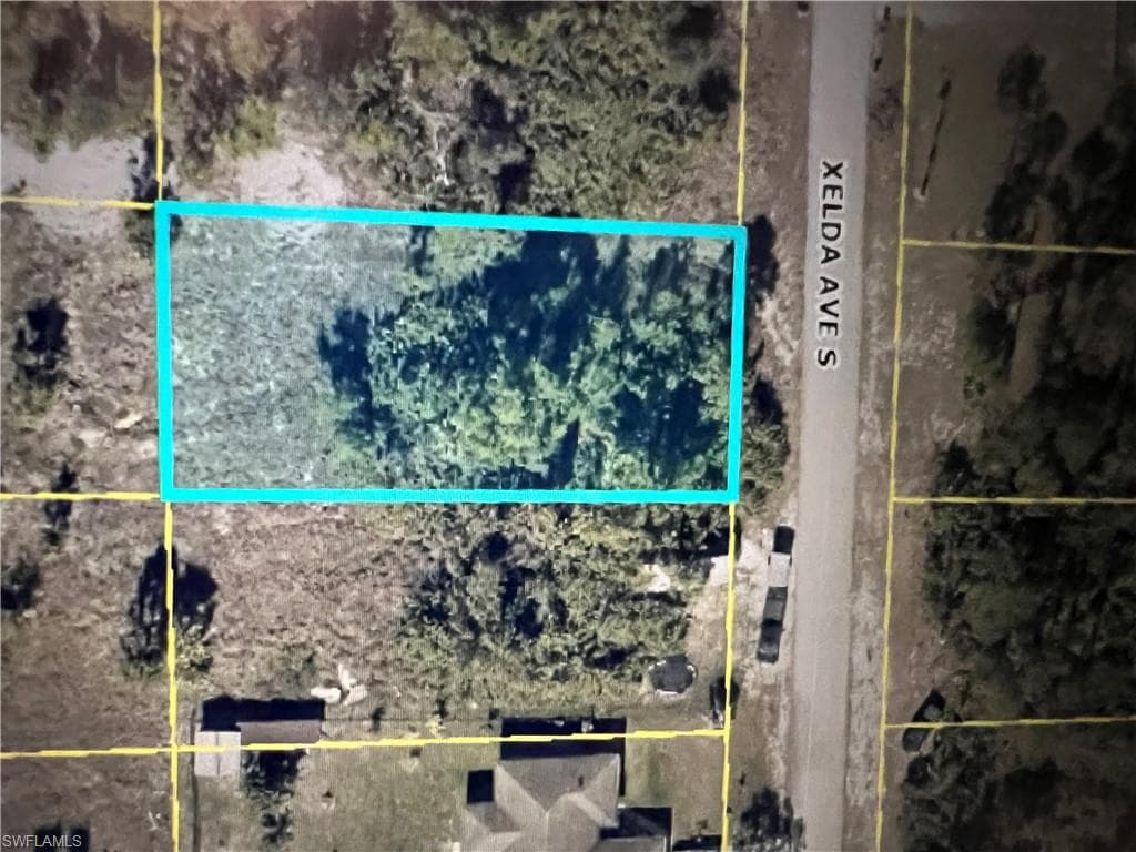 52 Xelda AVE S LEHIGH ACRES, FL 33976