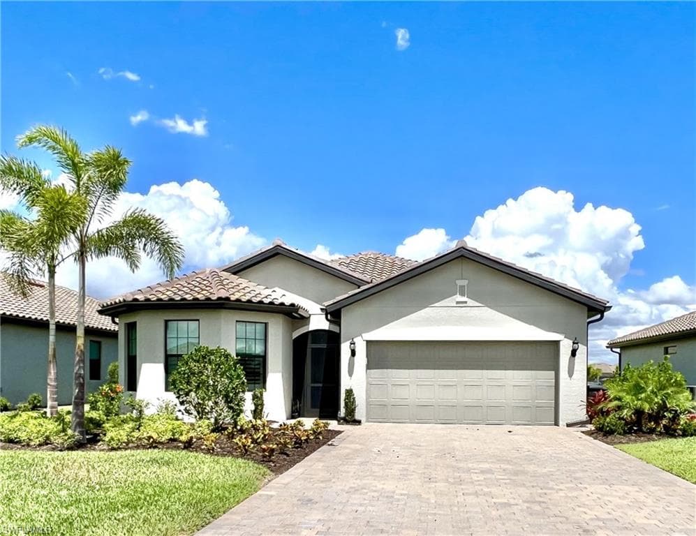 19555 Utopia LN ESTERO, FL 33928