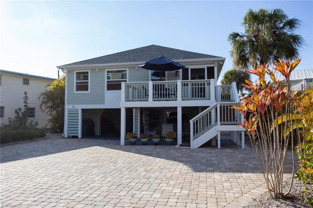 141 Coconut DR FORT MYERS BEACH, FL 33931